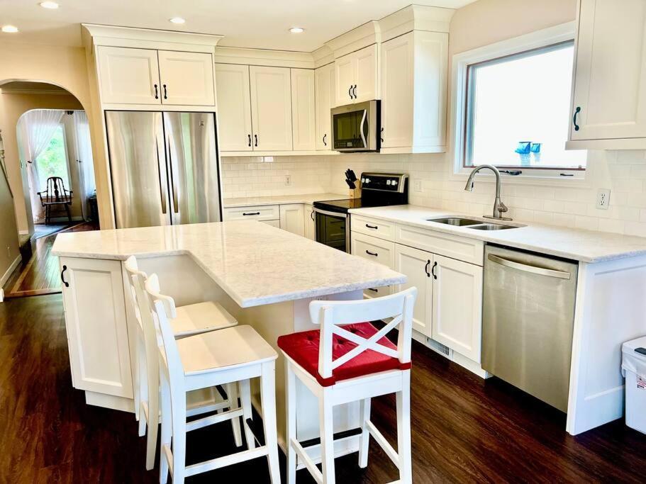 Villa Crescent Heights Majesty à Calgary Extérieur photo