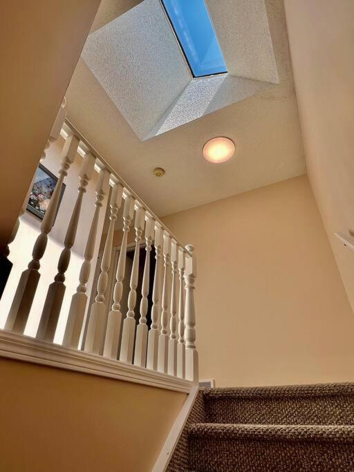 Villa Crescent Heights Majesty à Calgary Extérieur photo